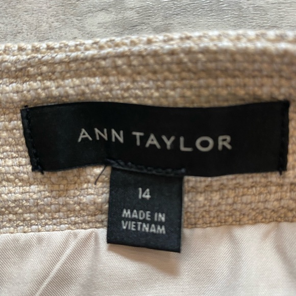 Ann Taylor Skirt - Picture 3 of 4